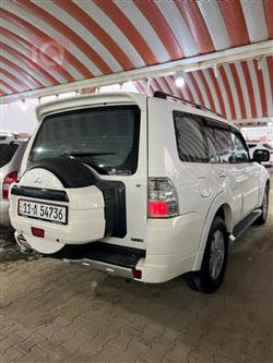 ميتسوبيشي باجيرو